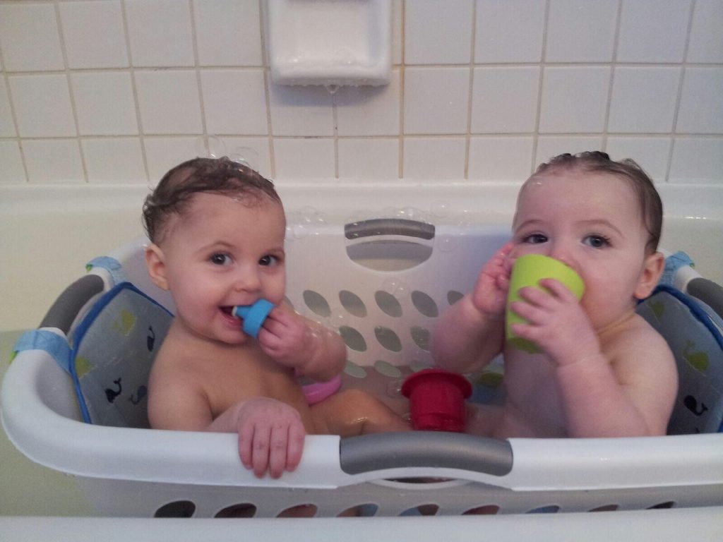 Bathing Twins Tips And Tricks To Make Double Bath Time Easier 